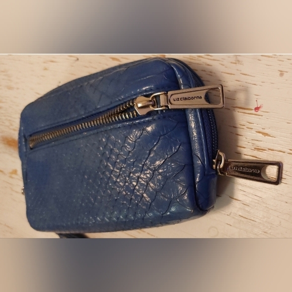Liz Claiborne Small Wristlet Wallet Blue Faux Crocodile Clutch Purse - Picture 7 of 7